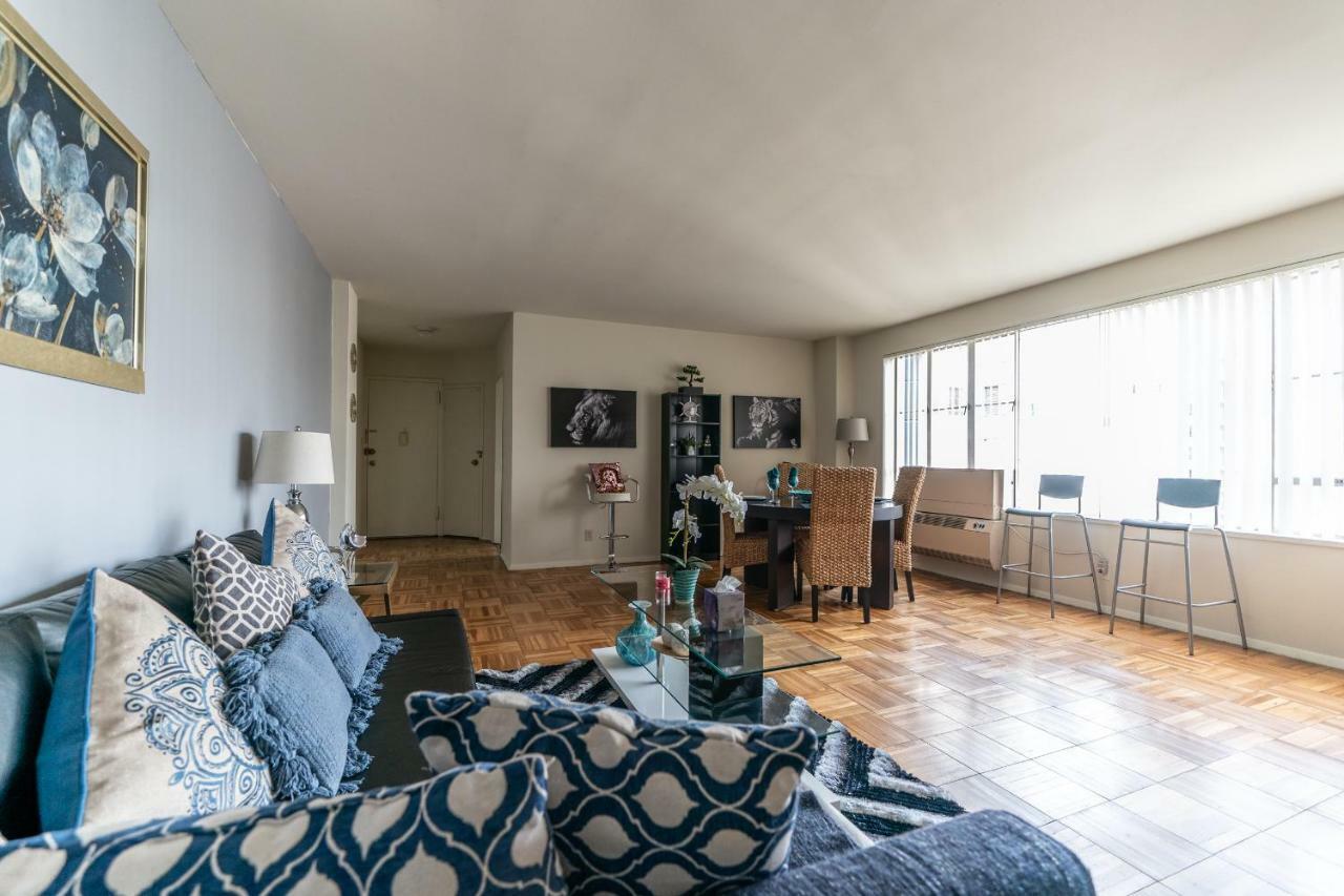 2 Bedroom Condo With A View Near The Grove Los Angeles Bagian luar foto