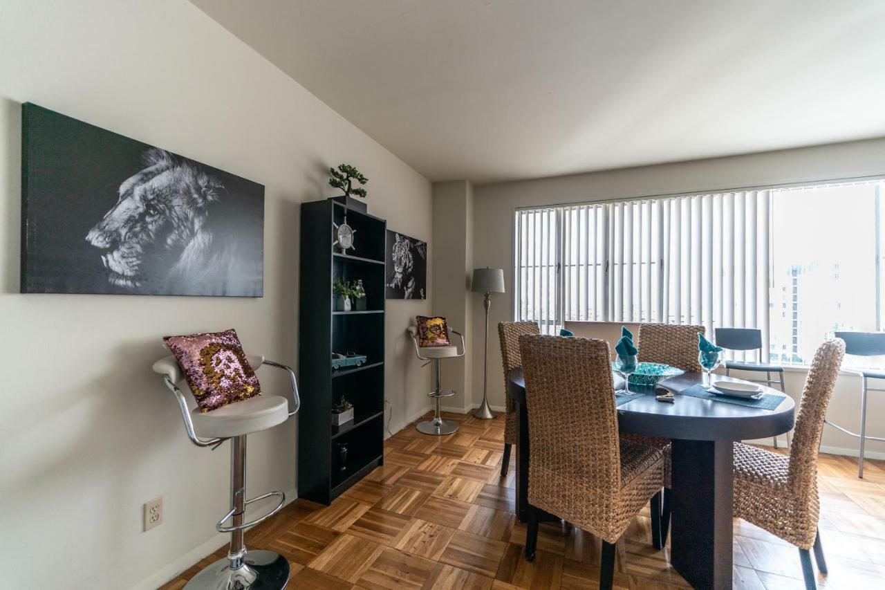 2 Bedroom Condo With A View Near The Grove Los Angeles Bagian luar foto